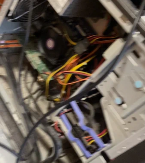 联想电脑k330台式机 屏幕 主机箱还可以...