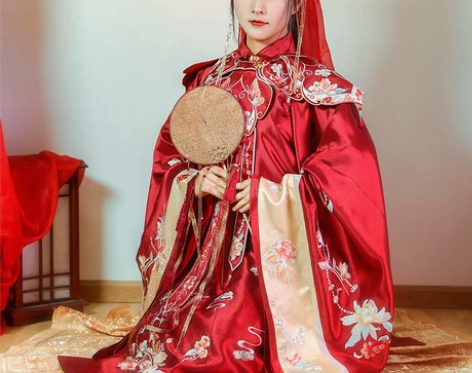 都城南庄汉服金枝玉叶婚服竖领长袄马面云肩拜...