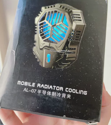 手机散热器 感兴趣的话点“我想要”和我私聊...