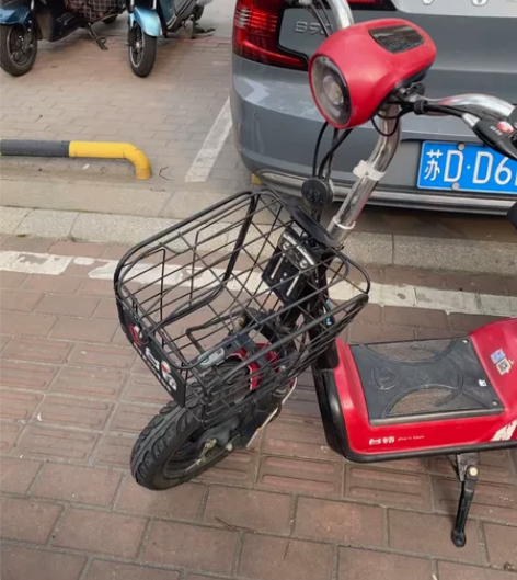 台铃电动车，车况完好，各功能完好，轻微使用...
