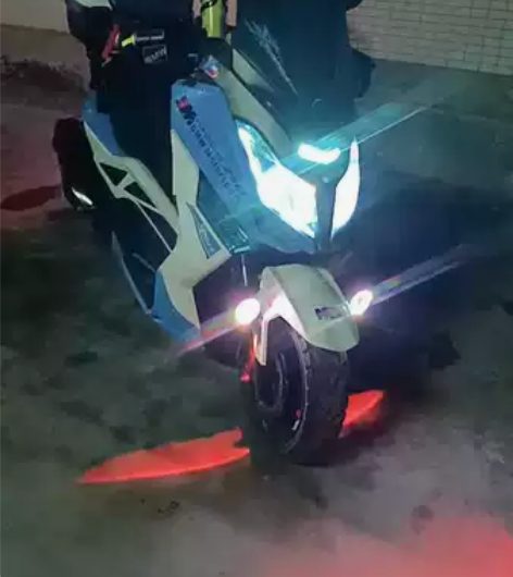 踏板旅行摩托车150CC燃油～车子很给力，...