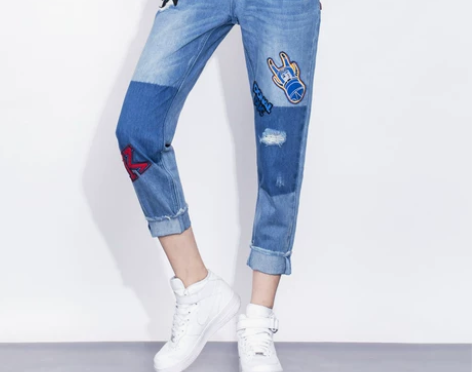 【转卖】缪佳春季新款贴布牛仔裤女破洞显瘦小...