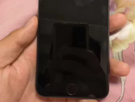 自用苹果8plus，深空灰，无维修成色好，...