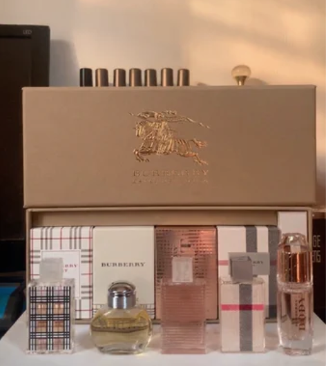 Burberry巴宝莉香水 正品，小样礼盒...