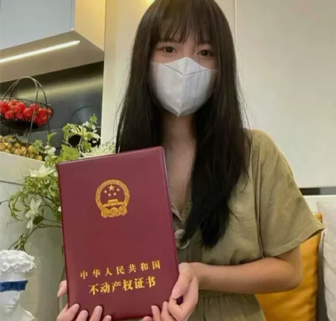 闺蜜忍痛 5w出售一套千灯湖的房子，小区环...