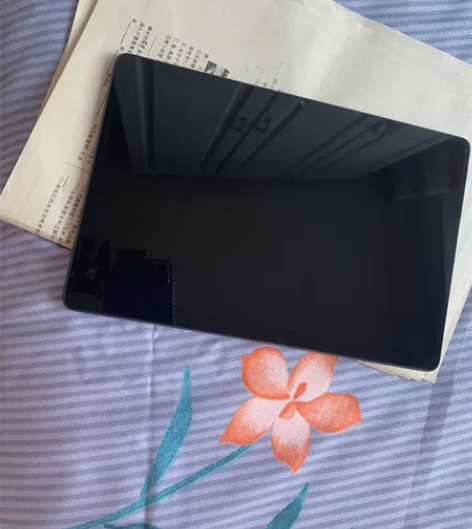 洋葱会员平板 含初中会员语数英物化一年，3...