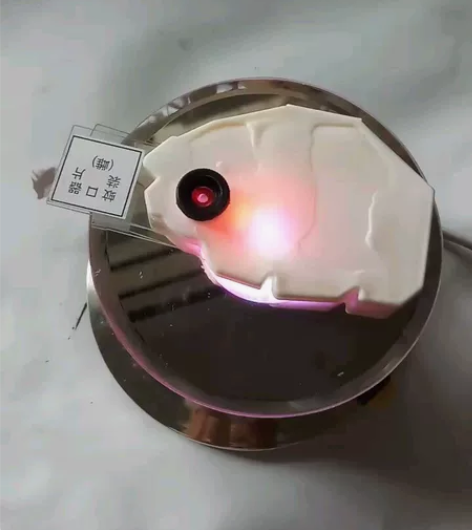 体积最小的卡片式袖珍显微镜 专利产品。放大...