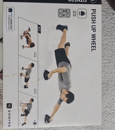 迪卡侬买的健腹轮,用过一两次 盒子有点旧而...