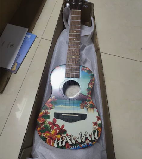 全新23寸桃花心尤克里里，不是玩具，是真琴...