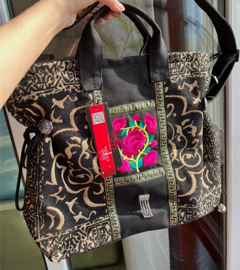 全新带吊牌！民族风中国风女士单肩手提包斜挎...