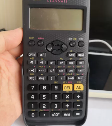 卡西欧fx82cnx计算器，几乎全新，没用...