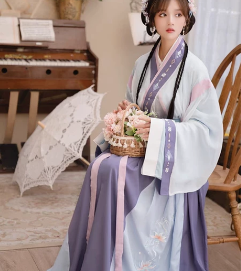 清梳铃珑原创汉服女晋制刺绣撞色交领齐腰襦裙...