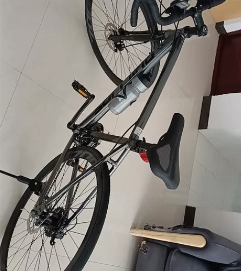 菲利普全新公路自行车，有兴趣联系 感兴趣的...