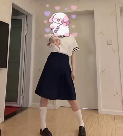 小水同款出屁屁想天天在阿泰泰国校服大深陷校...