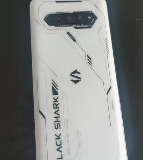 黑鲨4spro,16+512,9成新,售后...