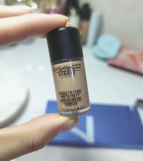 mac5ml的粉底n12色 unny面膜5...
