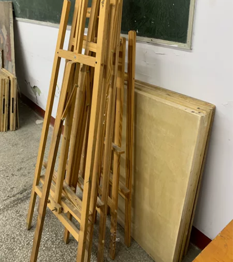 低价出二开画板，画架，四开画板，各种画材 ...
