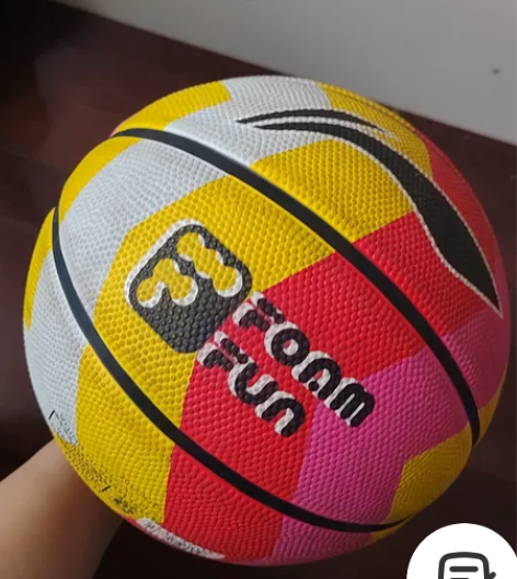 儿童篮球八五新，没玩儿多久就落灰了，20元...