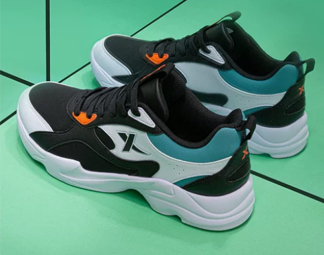 特步鞋 男鞋冬季休闲鞋2022新款秋冬皮面...