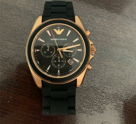 阿玛尼男款手表，香港购入，换过表带，介意勿...