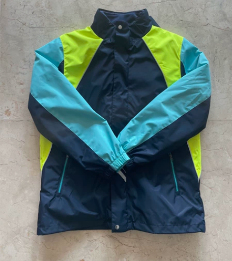 宜兴市冬季校服，冬裤也有，小学中学款式都有...