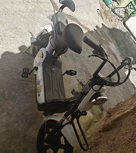 飞鸽电动车 搬家搬不走，需要联系，西山区马...
