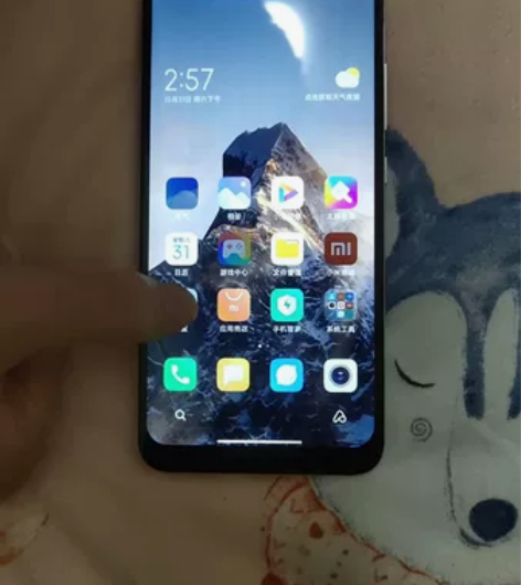 出一台小米8白色款后盖指纹版,6+128g...