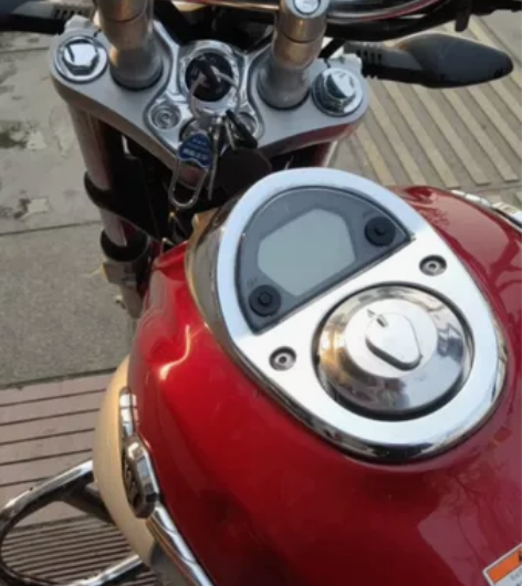 豪爵TR150摩托车转让:16年上牌，目前...