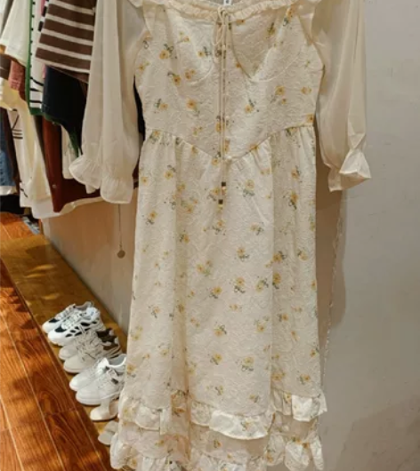 爱依服米白色碎花连衣裙田园风 全新带包装带...