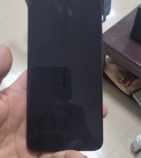 红米9使用一个月进水，维修不好！整机当配件...