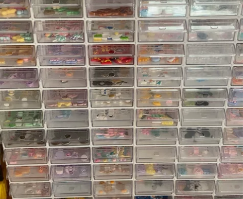 桌面收纳盒可拆卸自由组合抽屉式零件盒配件物...