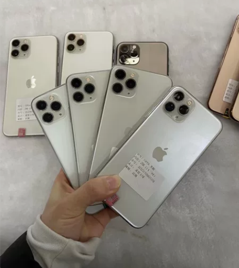 苹果11Pro 256三网无锁，成色9.5...