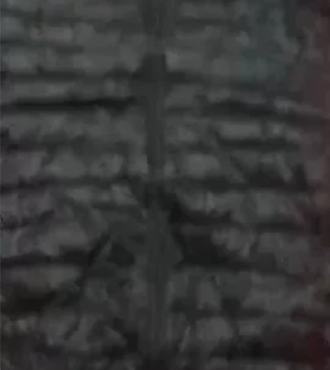 优衣库正品S码黑色男士轻薄羽绒服一件，小了...