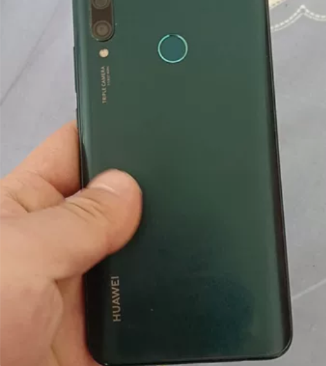 华为畅享荣耀10plus   6G运行12...