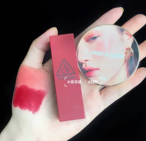 3CE三熹玉经典哑光口红215# 官网赠送...