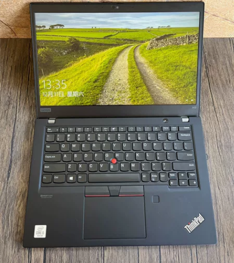 我们正在出售一台精心使用的联想ThinkP...