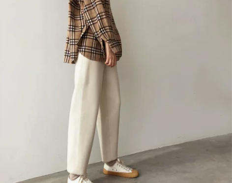 白色灯芯绒阔腿裤女秋冬休闲宽松显瘦九分直筒...