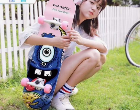 出一个闲置滑板 感兴趣的话点“我想要”和我...