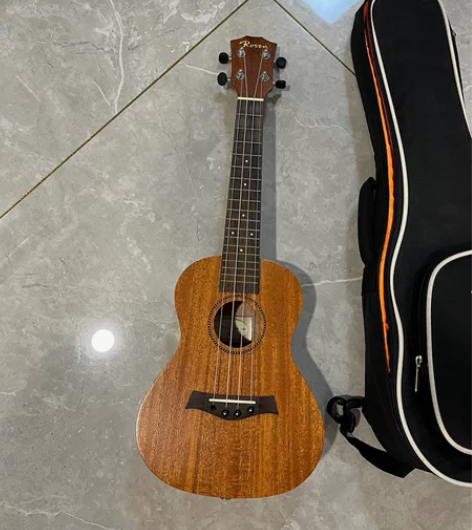 23寸尤克里里.掉了一个琴锥.因为又买了新...