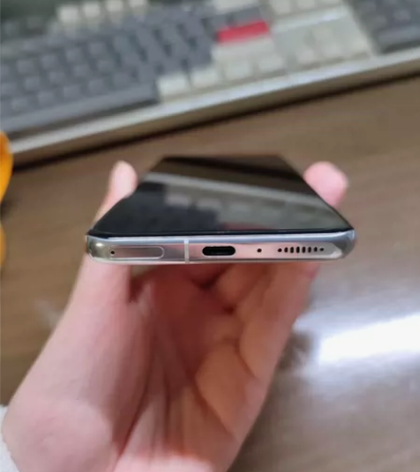手机信息:小米11ultra 白色陶瓷版本...