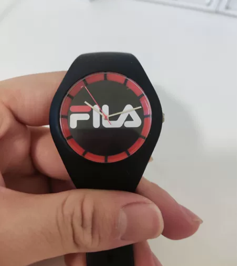 FILA斐乐手表官方正品 无盒说，没电了，...