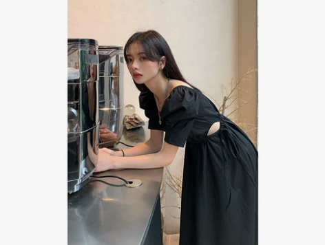 红人馆黑色连衣裙女春夏季新款法式露腰长裙方...