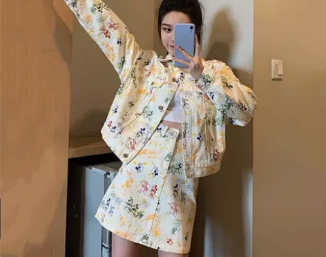 港风牛仔两件套女春秋装一整套新款潮穿搭小个...