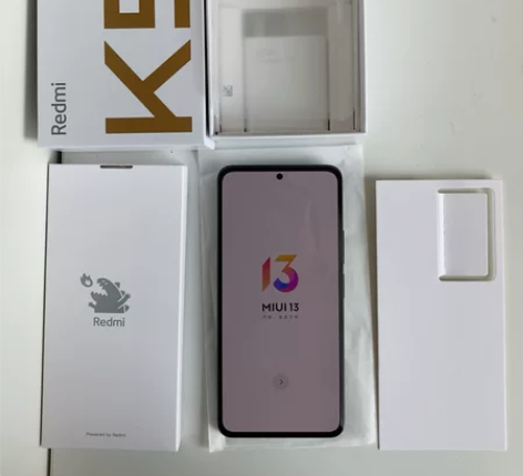 家人使用红米k50，屏幕正常，所有功能正常...