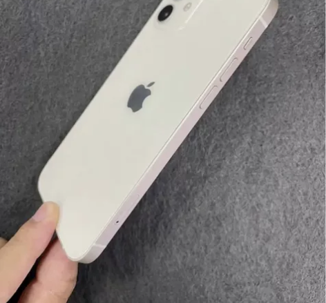 95新自用机苹果 iPhone 12 白色...