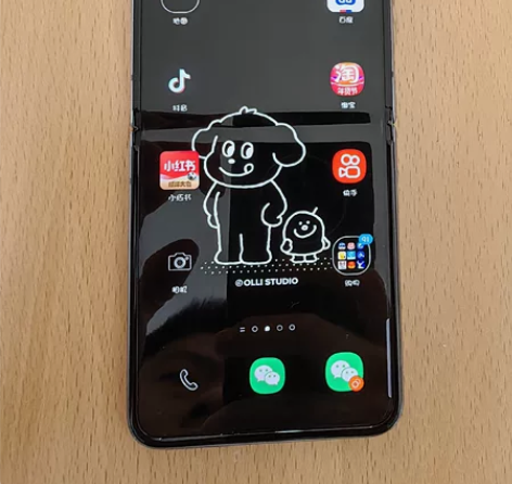 又又又换机了，品质如一。三星GALAXYZ...