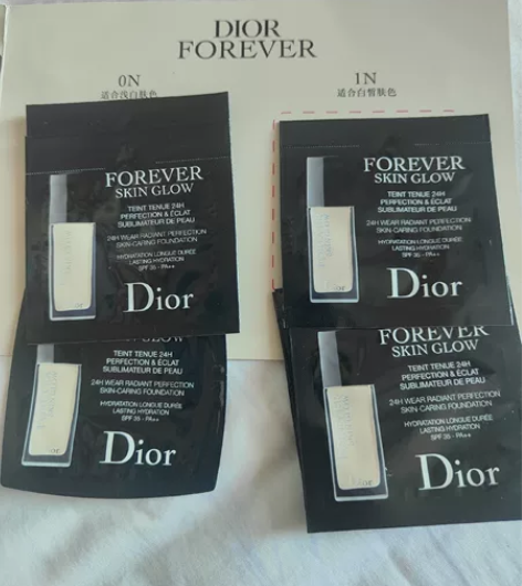 (7片)Dior“锁妆”粉底液 克丽丝汀迪...