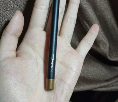 mac碳晶烟熏眼线眼影两用笔 powers...