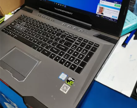 雷神笔记本 I7处理器/1060-6G显卡...