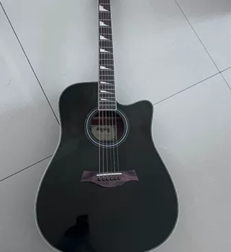 【低价转让一千多吉他，适合初学者】 *因为...